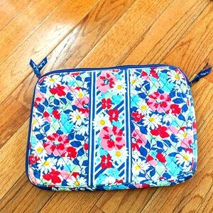 Vera Bradley 11x14 tablet/laptop bag floral